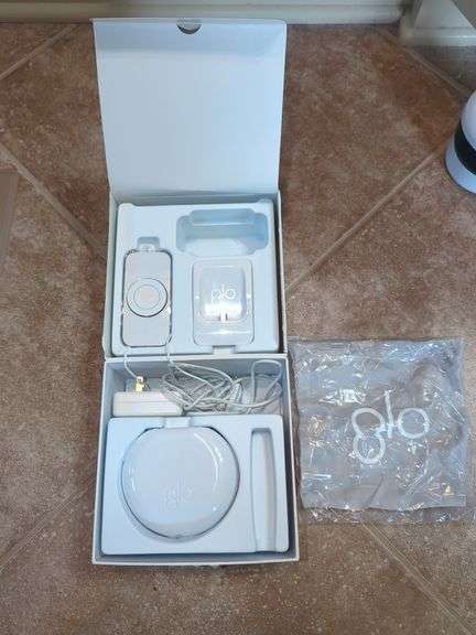 Glo Brilliant Teeth Whitening Device System
