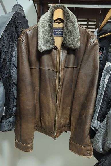 Dockers Leather Jacket with Faux Fur Collar - Size Large
