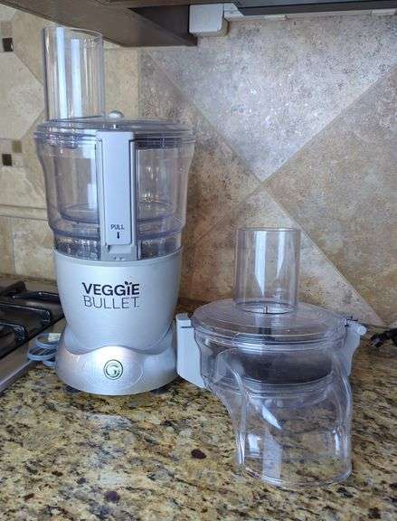 Veggie Bullet Food Processor with Slicing/Shredding Attachment