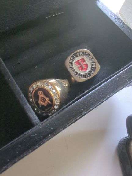 Mens Cufflinks, Tie Clips, Pins and Rings in Storage Box