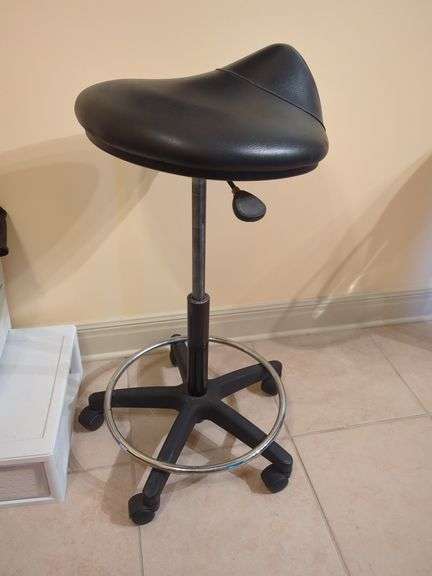 Ergonomic Rolling Saddle Stool Chair