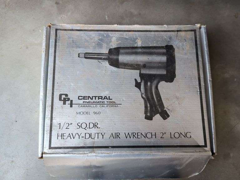 Central Pneumatic 1/2" Impact Wrench