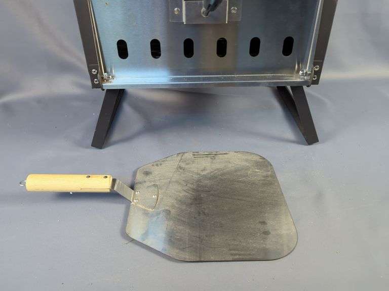 Outdoor Pizza Oven with Pizza Peel