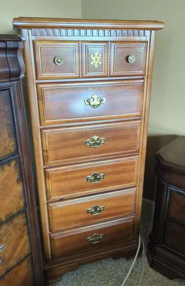 Bassett Seven-Drawer Chest