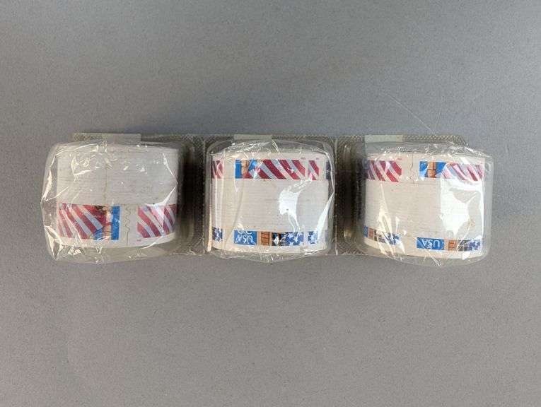 US 32 Cent Flag Over Porch Stamps