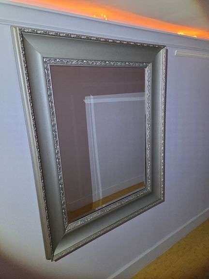 Decorative Wall Mirror,Mounted To Wall, Bidder Repsonsible For Proper Removal