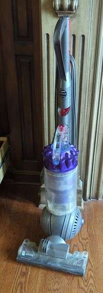 Dyson Animal Upright Vacuum Cleaner