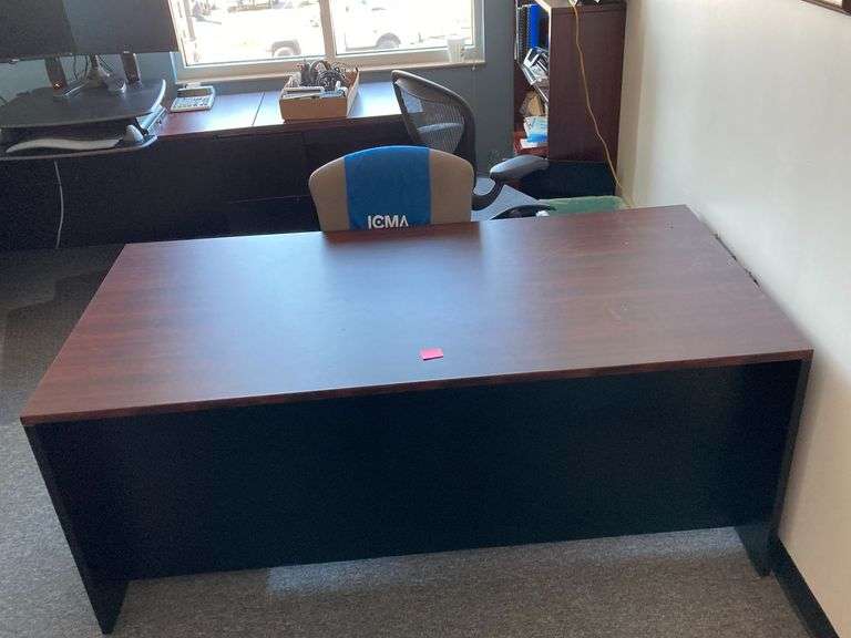 Desks, 36" Width Qty 3, with 24" Returns Qty 2