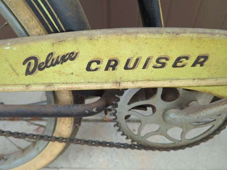 Firestone Deluxe Cruiser Bicycle