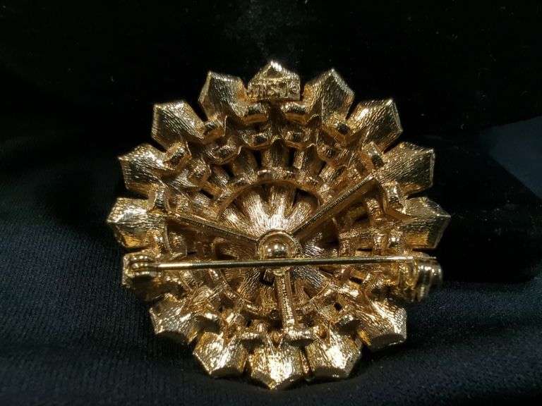 Vintage Ladies Unser Brooches, Qty 2
