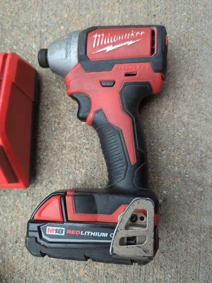 Milwaukee M18 Cordless Impact Driver with Charger