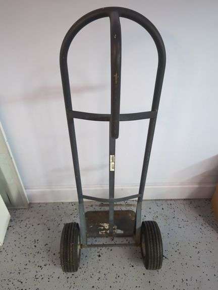 Milwaukee Model Hand Truck, 800 lbs Capacity