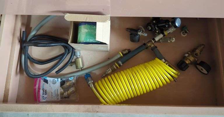 Plumbing & Pneumatic Hardware