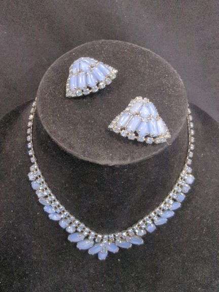 Ladies Rhinestone And Moonstone Necklace With Clip-On Earrings