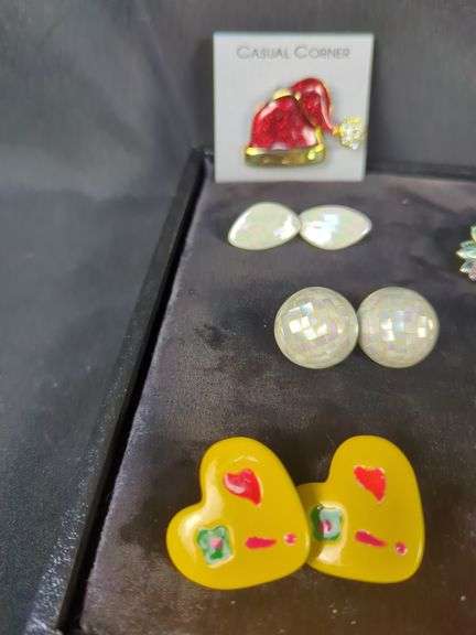 Fashion Earrings and Brooches, Approx. 15 Pairs