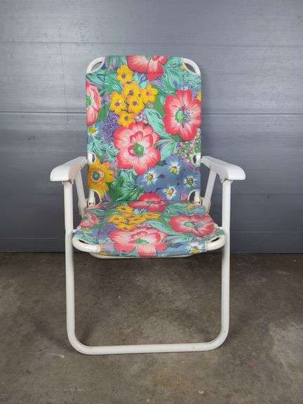 Floral Pattern Folding Chairs