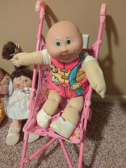 Cabbage Patch Kids Dolls, Qty 4 And Stroller