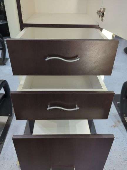 Double Sided Salon Styling Station With Rollout Storage And Power Supply On Casters