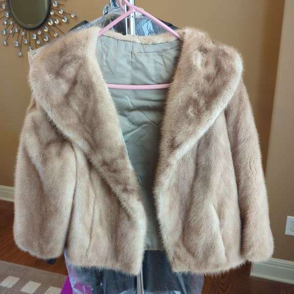 Alaskan Fur Bolero Style Mink Fur Coat