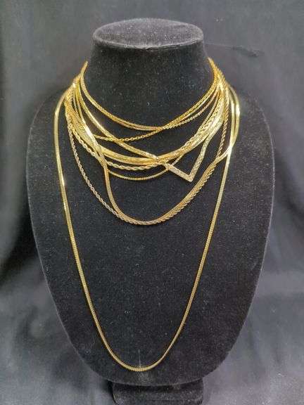 Ladies Gold Tone Necklaces, Various Styles And Lengths, Qty 11