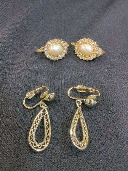 Ladies Gold Tone Clip-on Earring Assortment, Qty 6