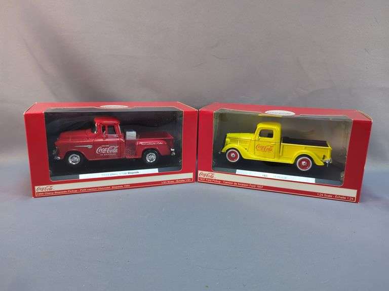 Coca-Cola 1955 Chevy 5100 & 1937 Ford Pickup Diecast Truck Set