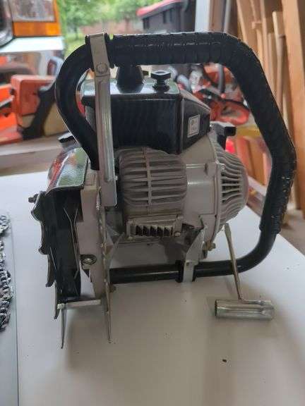 Farmmac F070W Chainsaw with Toolkit