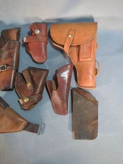 Pistol And Revolver Leather Hoster Collection, Various Styles, Brands Include Smith & Wesson, REM, Brauer Bros, Hunter, And More, Total Qty 11
