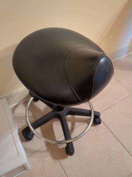 Ergonomic Rolling Saddle Stool Chair