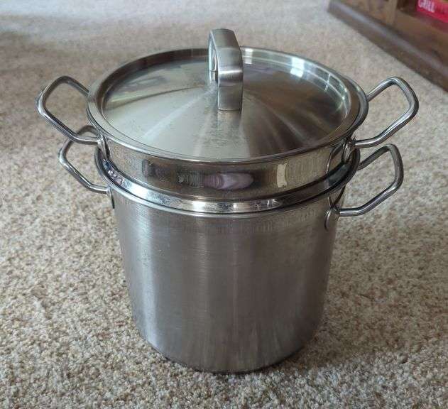Tramontina Professional Stainless Steel 10 Qt Stock Pot with Steamer Basket
