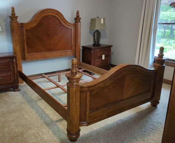 Stanley Furniture Poster Queen Size Bed Frame