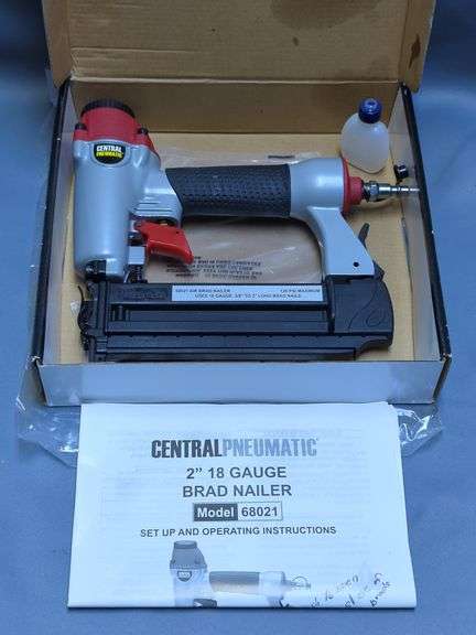 Central Pneumatic 18 Gauge Brad Nailer