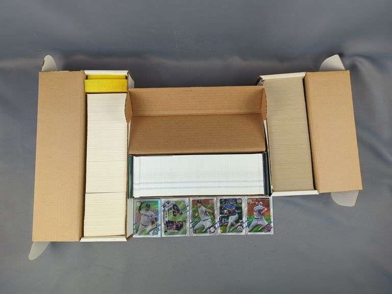 Topps Baseball Cards 2021, 2004 & 2005