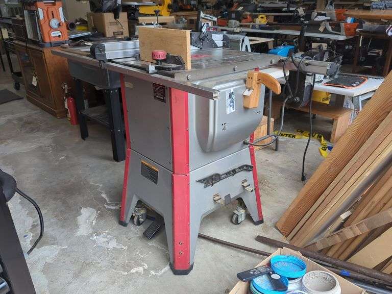 Craftsman 10" Premium Hybrid Table Saw, Bidder Responsible For Proper Removal, Friday Pick Up Only