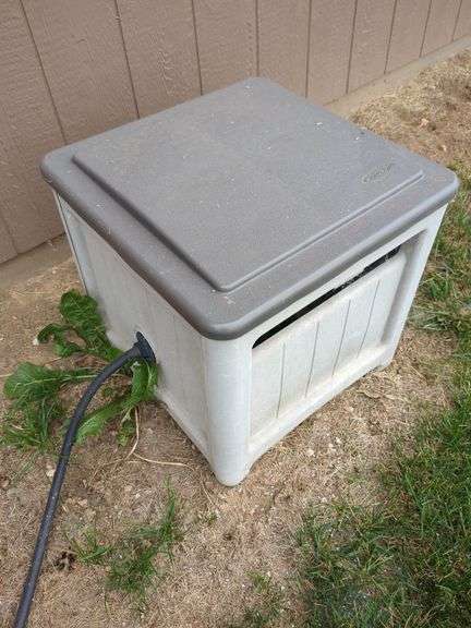 Suncast Outdoor Garden Hose Storage Hideaway