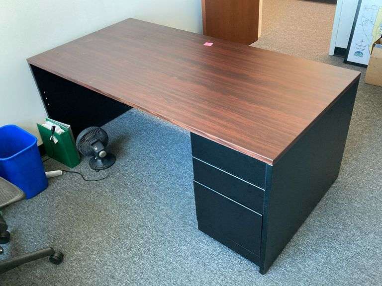 Desks, 36" Width Qty 3, with 24" Returns Qty 2