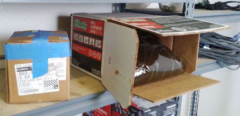 Automotive Fluids & Supplies, Contents Of Shelf