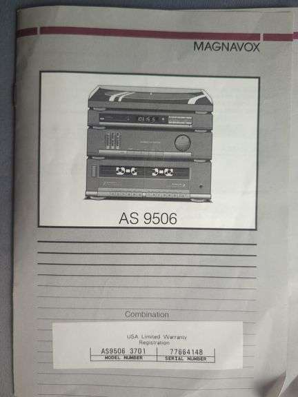 Magnavox AS9506 Stereo System with Turntable, Speakers & Manual