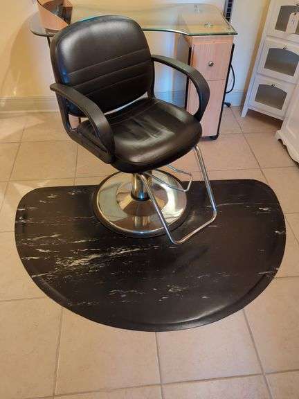 Salon Stylist Swivel Chair with Floor Mat