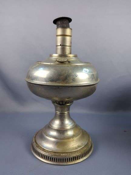Metal Based Kerosene Lamps