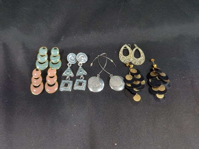 Ladies Dangle Earring Assortment, Qty 11 Pair