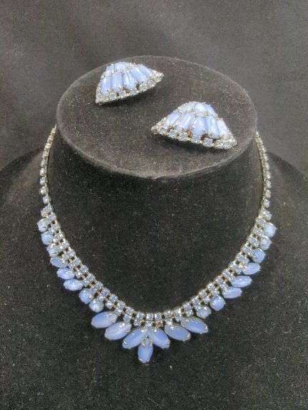 Ladies Rhinestone And Moonstone Necklace With Clip-On Earrings