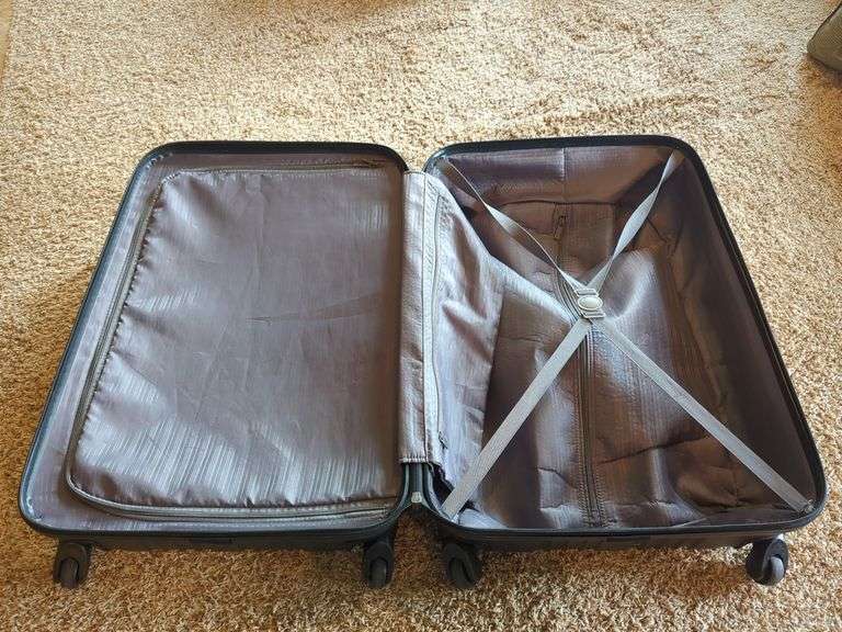 Kenneth Cole Rolling Carry-On Suitcase