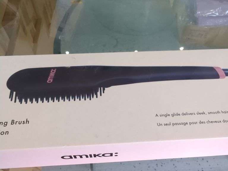 Amika Polished Perfection Straightening Brush