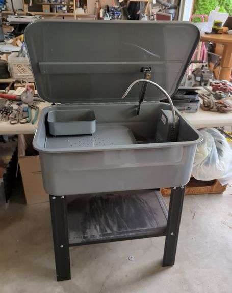 Central Machinery Parts Washer with Pump, New