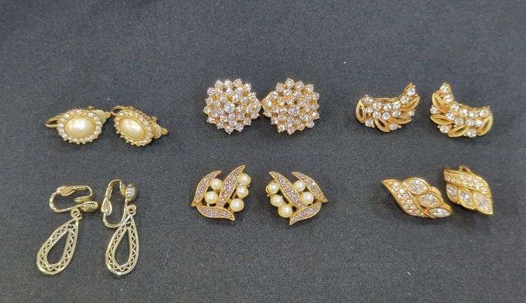 Ladies Gold Tone Clip-on Earring Assortment, Qty 6