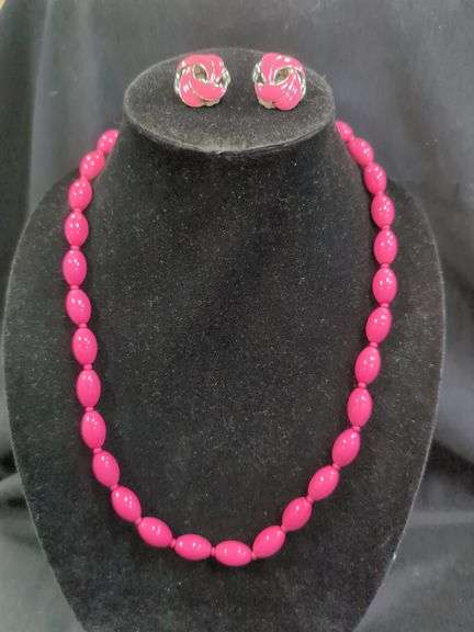 Ladies Beaded Necklace With Matching Clip-On Earrings