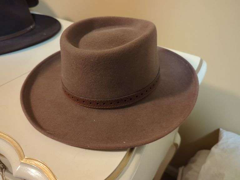 Wool and Beaver Felt Hats Including Rodeo King, Pendleton, Cody James, and Bailey, Qty 5