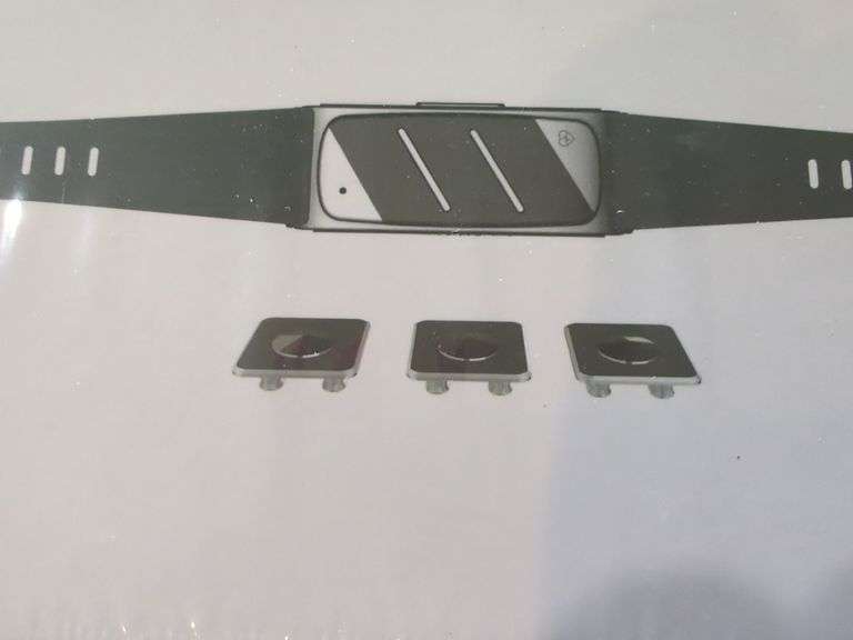 Helo LX Lifestyle Monitor Box Set And Band Packs, Qty 2