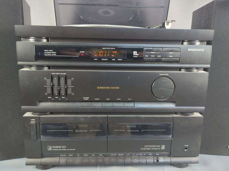 Magnavox AS9506 Stereo System with Turntable, Speakers & Manual